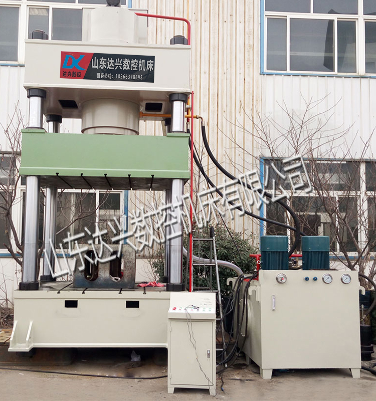 630噸封頭拉伸成型液壓機(jī)